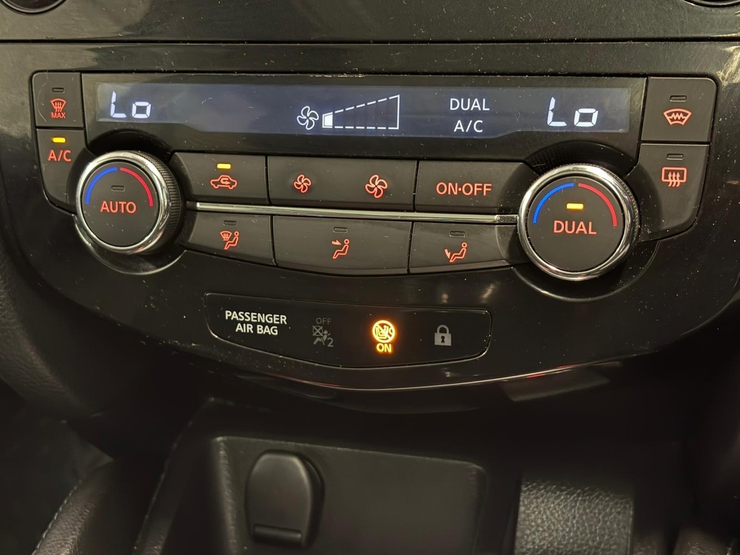 Used Nissan Qashqai 2014 for sale - 76361268: Photo 8