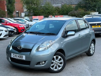 Used Toyota Yaris 2011 for sale - 79622327: Photo