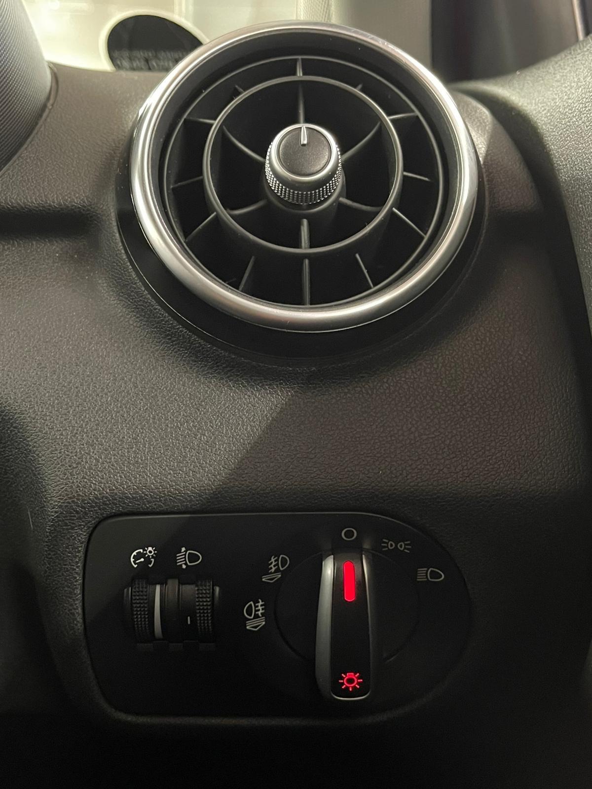 Used Audi A1 2011 for sale - 76988634: Photo 17