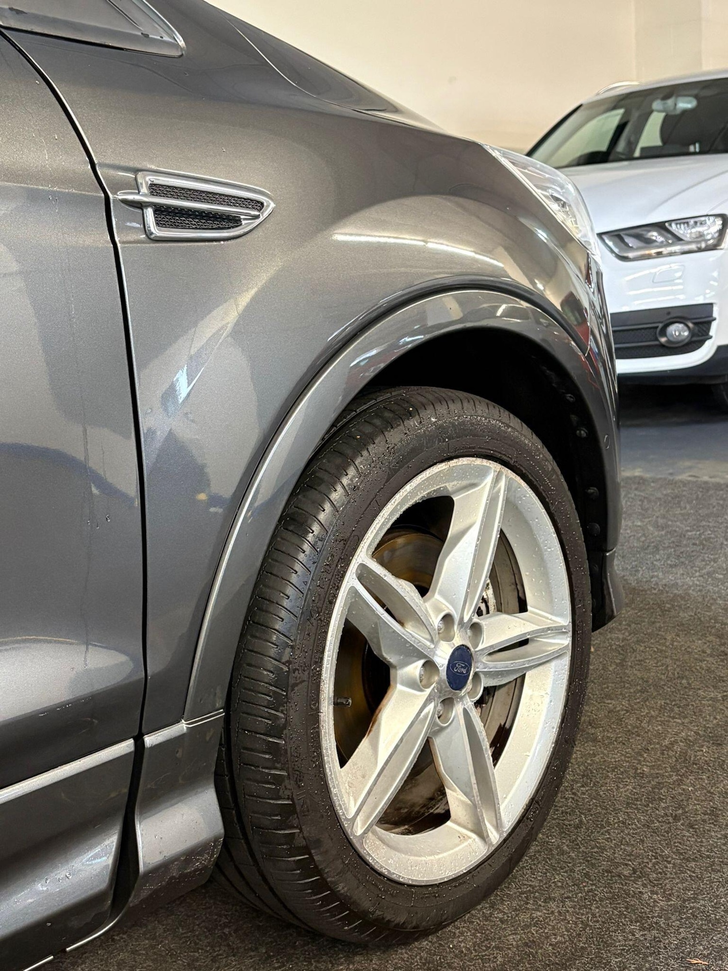 Used Ford Kuga 2014 for sale - 77306057: Photo 19