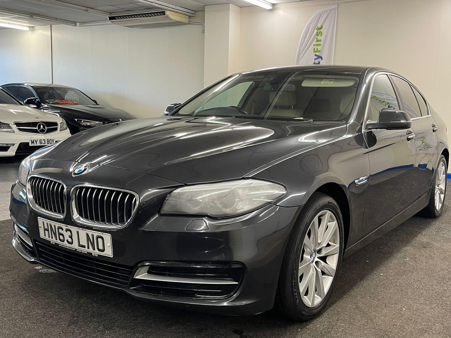 Used BMW 5 Series 2013 for sale - 76936195: Photo 2