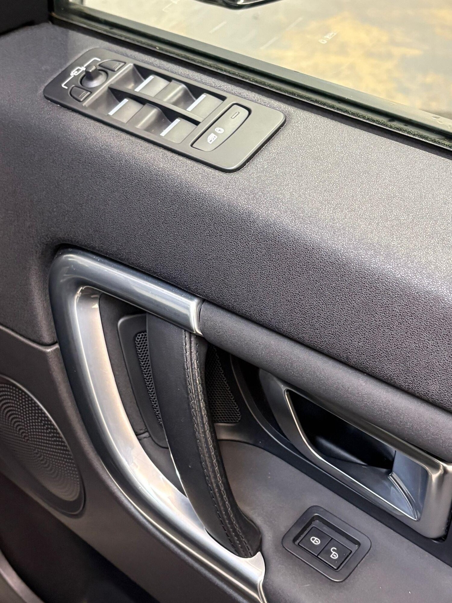 Used Land Rover Discovery Sport for sale - 77469127: Photo 20