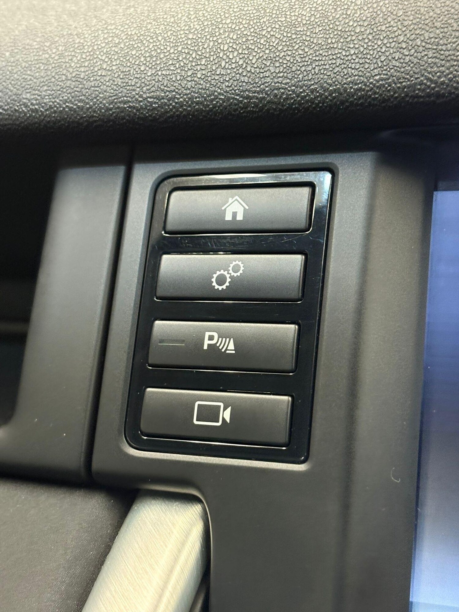 Used Land Rover Discovery Sport for sale - 77469127: Photo 22