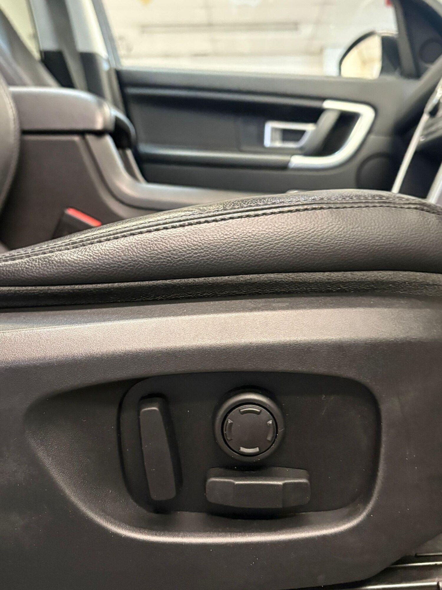 Used Land Rover Discovery Sport for sale - 77469127: Photo 23