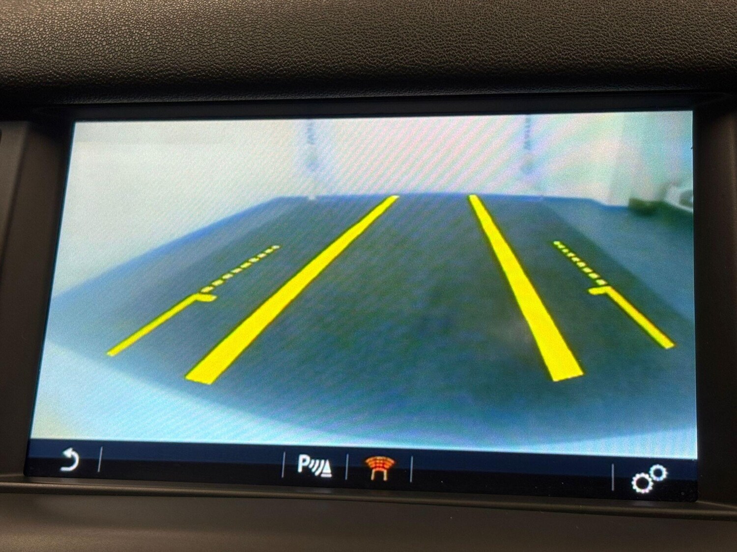 Used Land Rover Discovery Sport for sale - 77469127: Photo 29