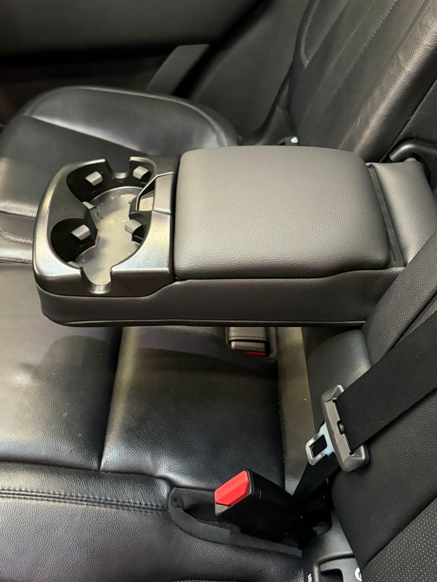 Used Land Rover Discovery Sport for sale - 77469127: Photo 37