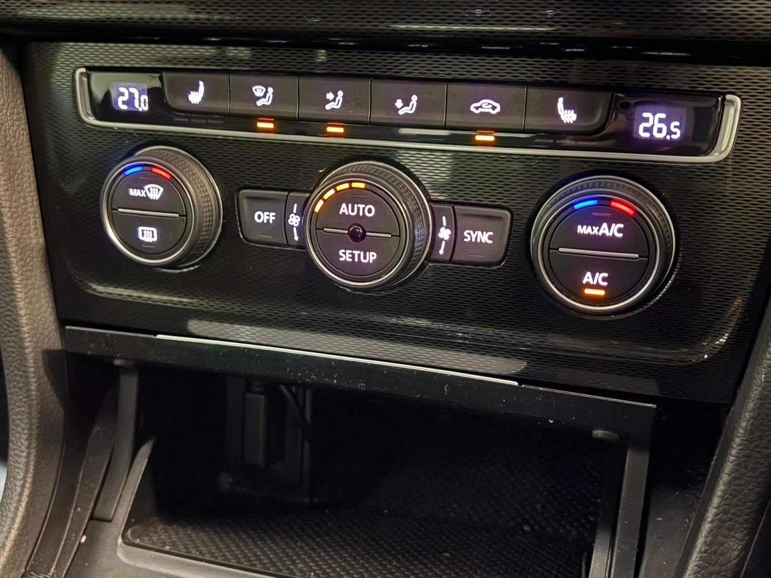 Used Volkswagen Golf 2014 for sale - 77230474: Photo 11