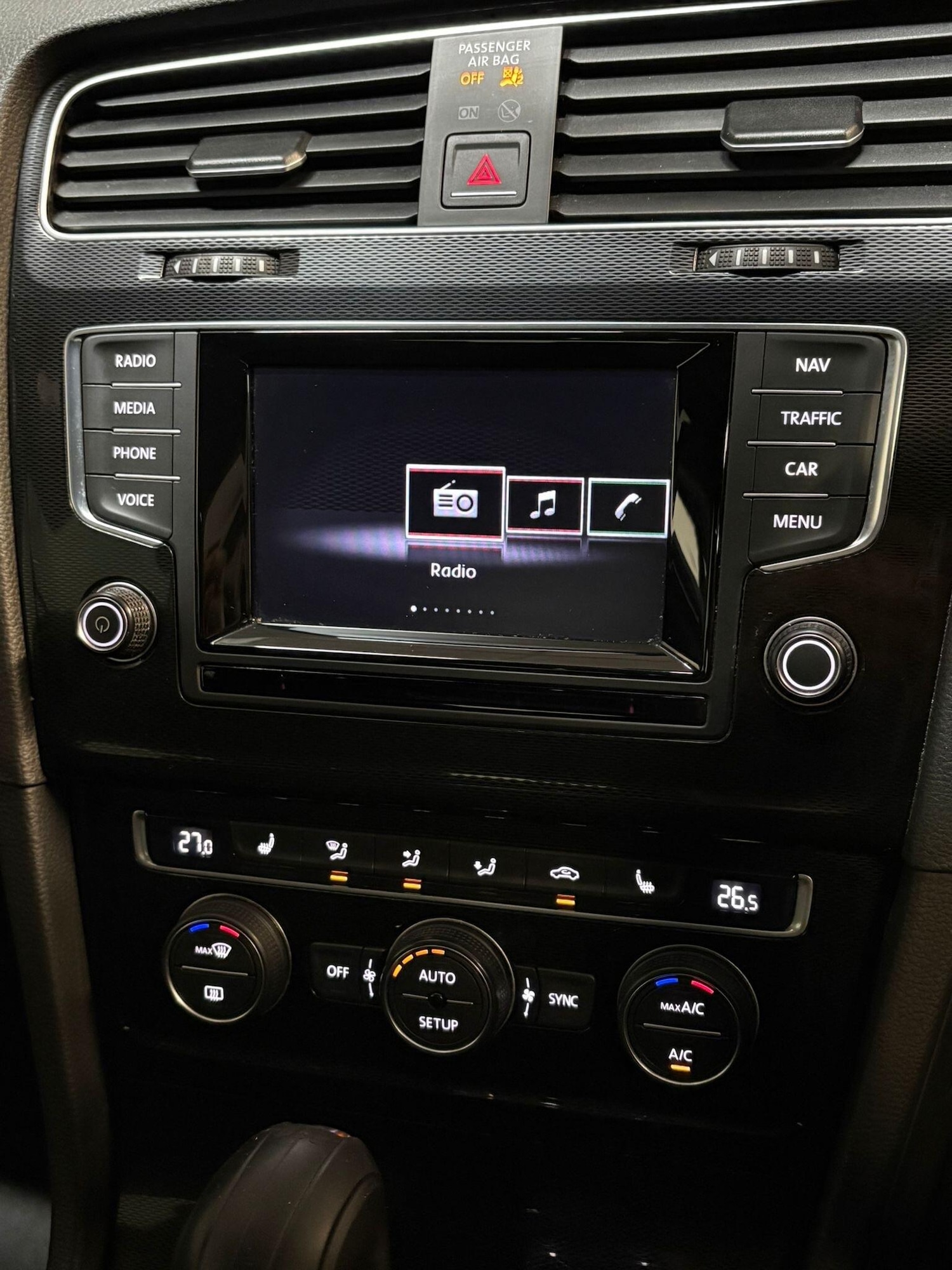 Used Volkswagen Golf 2014 for sale - 77230474: Photo 20