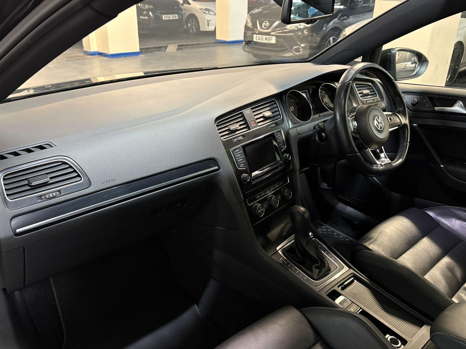 Used Volkswagen Golf 2014 for sale - 77230474: Photo 8