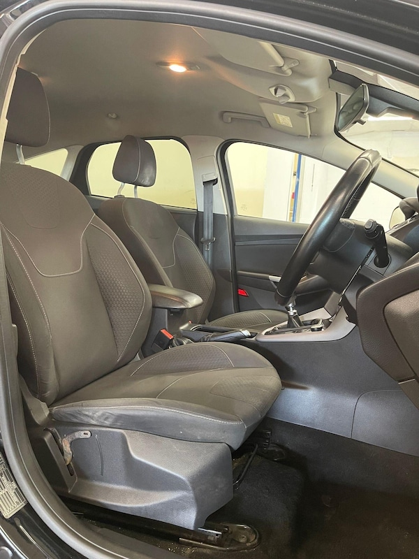 Used Ford Focus 2016 for sale - 76226286: Photo 7