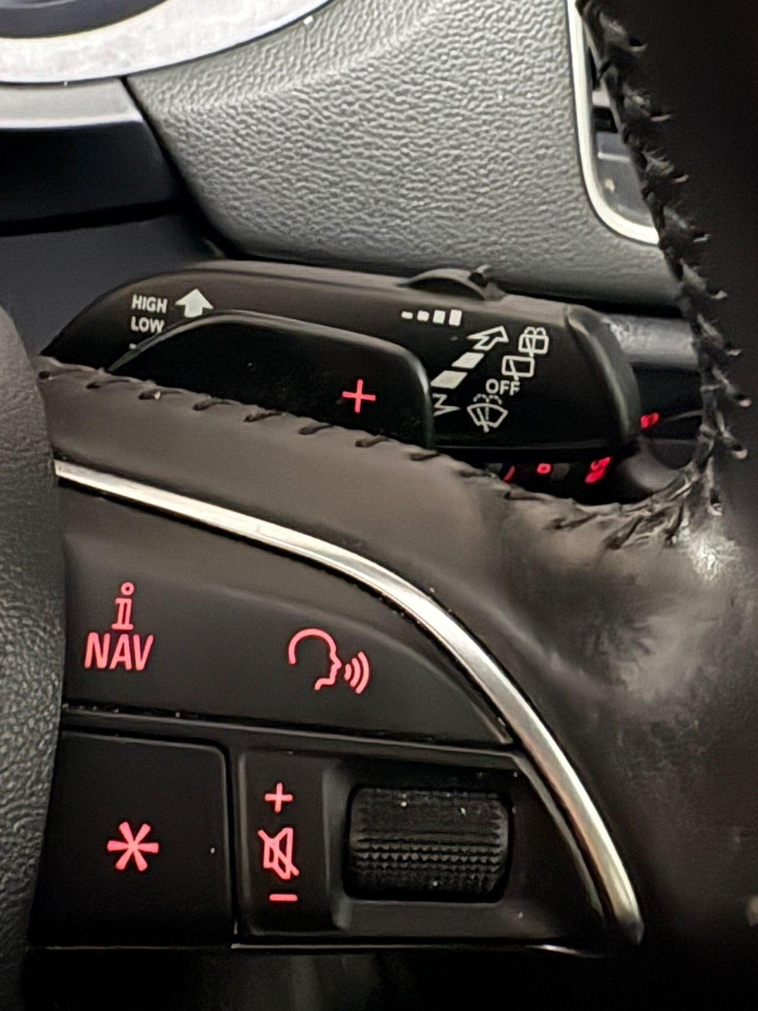 Used Audi Q3 2013 for sale - 77523928: Photo 16