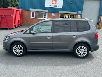 Used Volkswagen Touran 2014 for sale - 78969311: Photo
