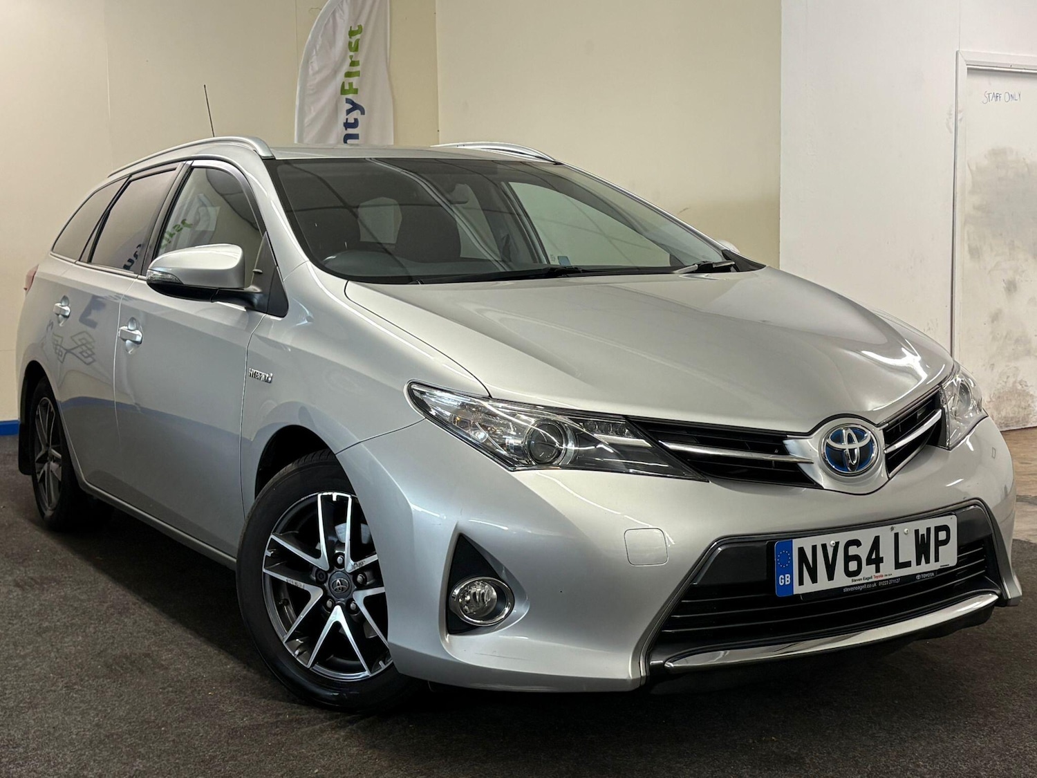 Used Toyota Auris 2015 for sale - 76423297: Photo 1