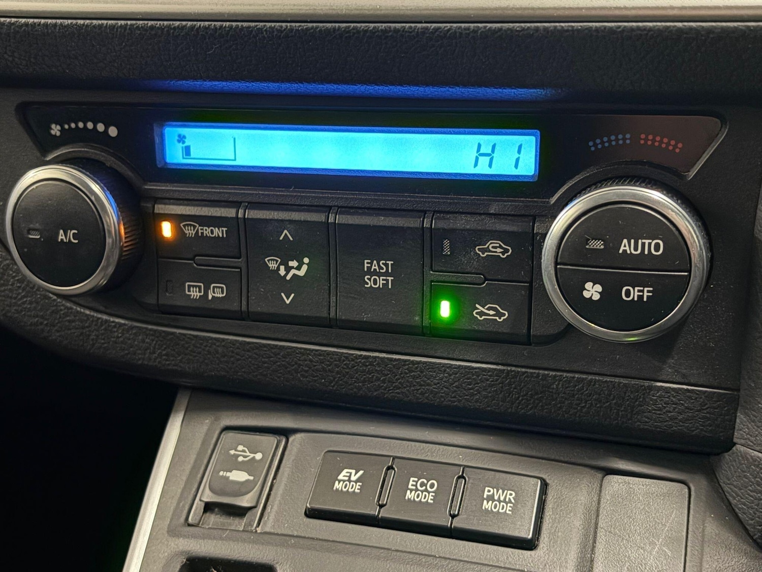 Used Toyota Auris 2015 for sale - 76423297: Photo 20