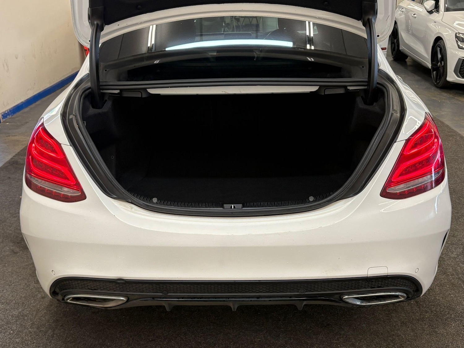 Used Mercedes-Benz C Class 2017 for sale - 78127692: Photo 15