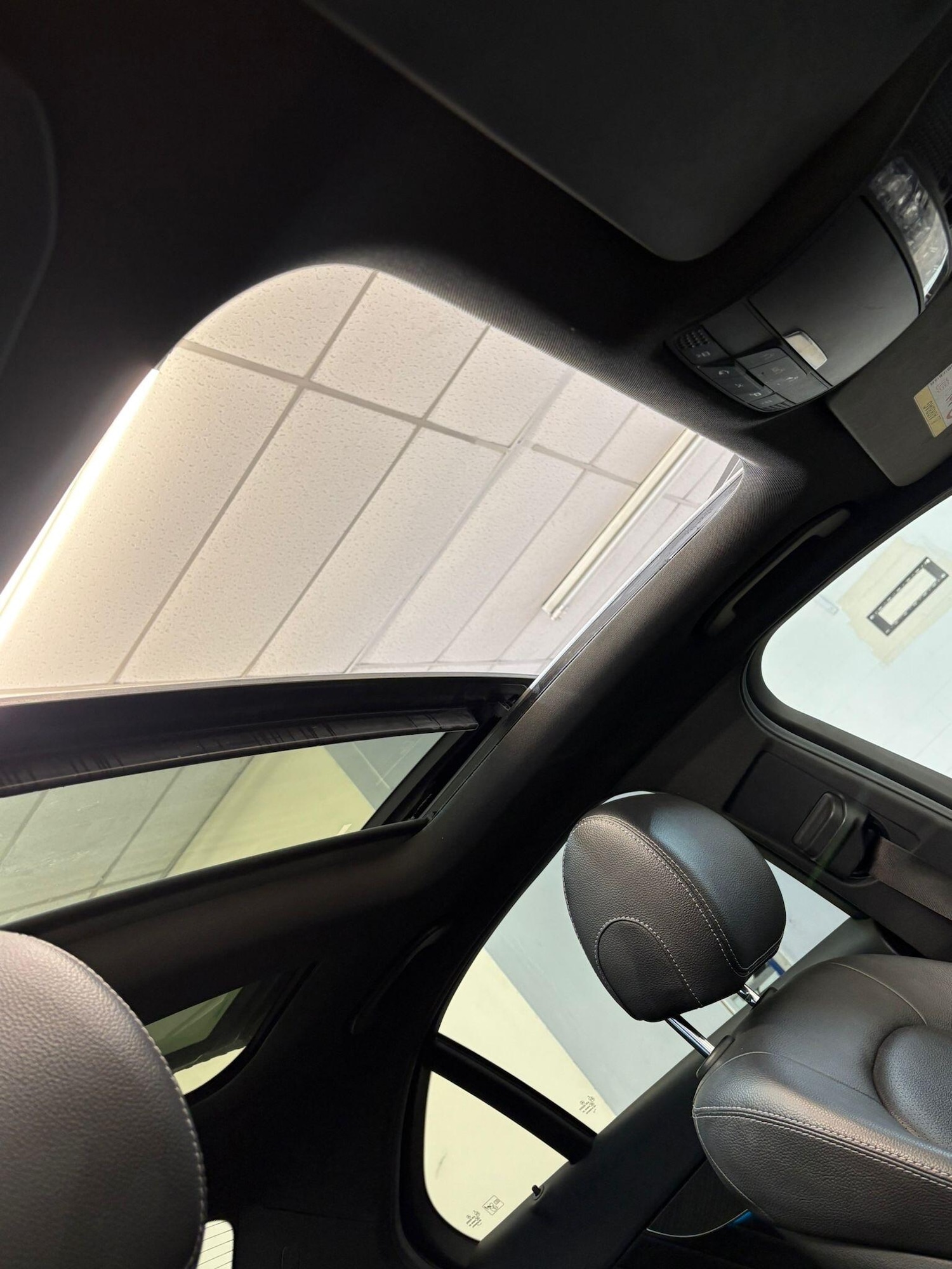 Used Mercedes-Benz C Class 2017 for sale - 78127692: Photo 27