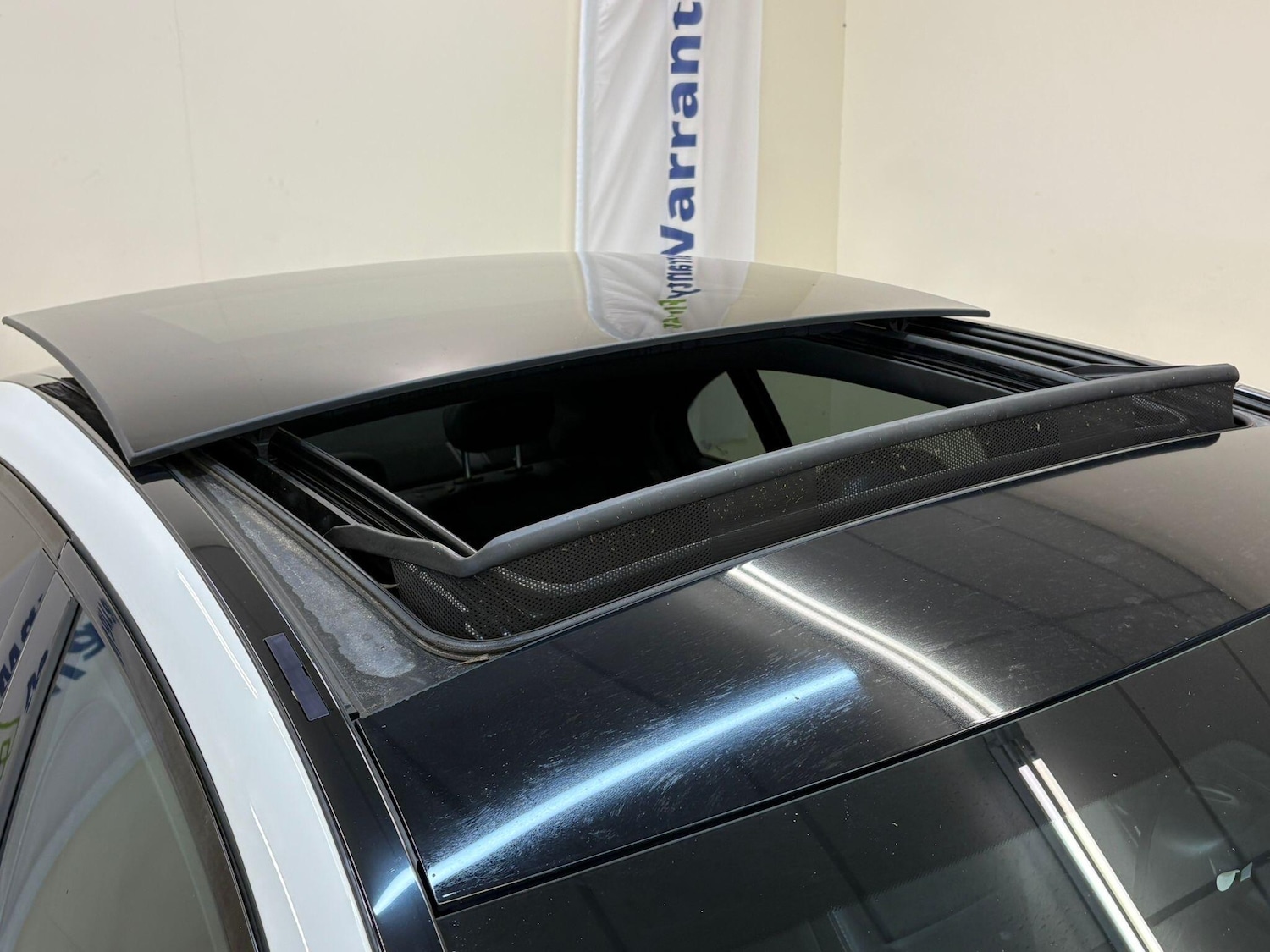 Used Mercedes-Benz C Class 2017 for sale - 78127692: Photo 8