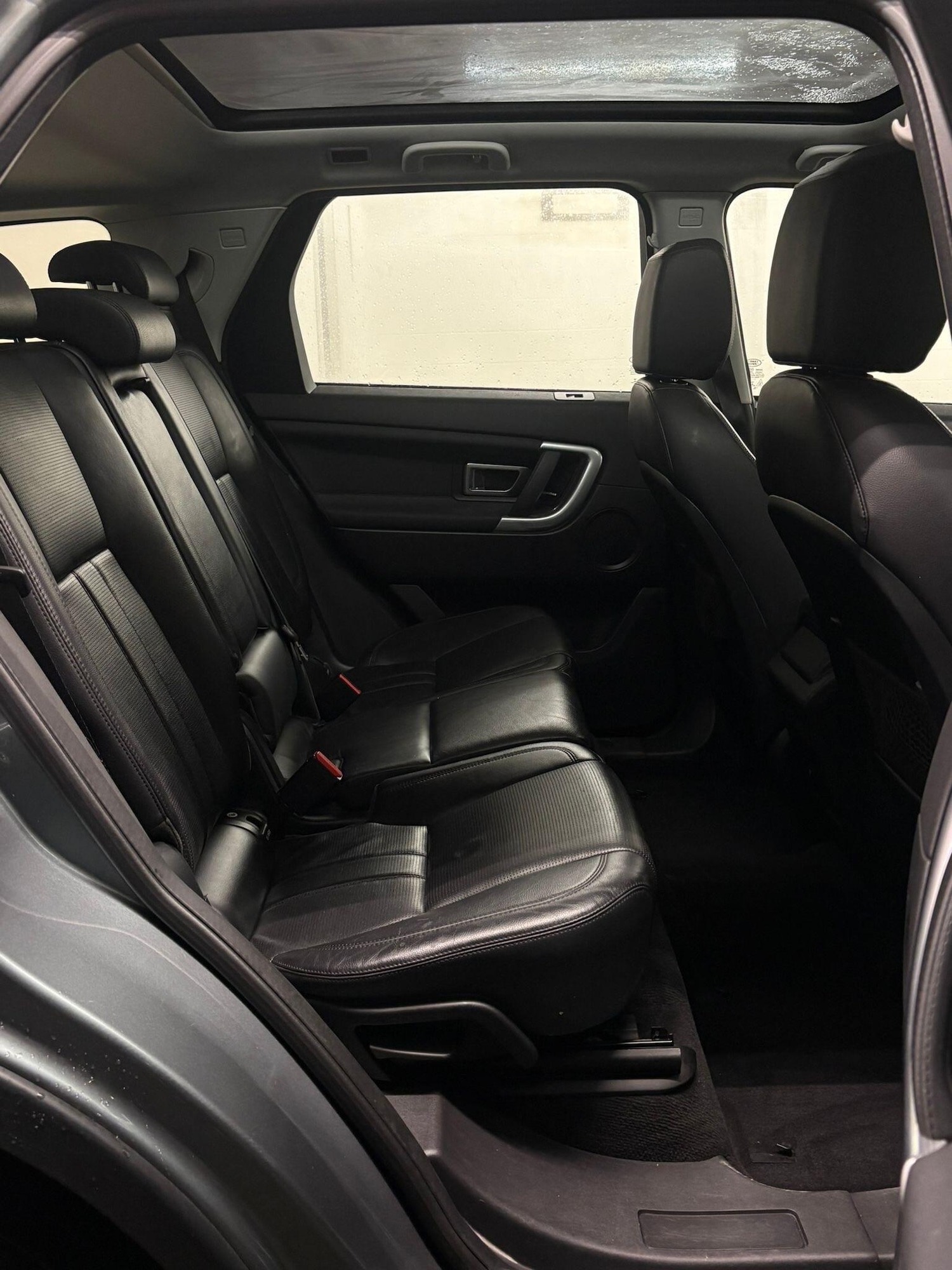 Used Land Rover Discovery Sport 2016 for sale - 76623238: Photo 10