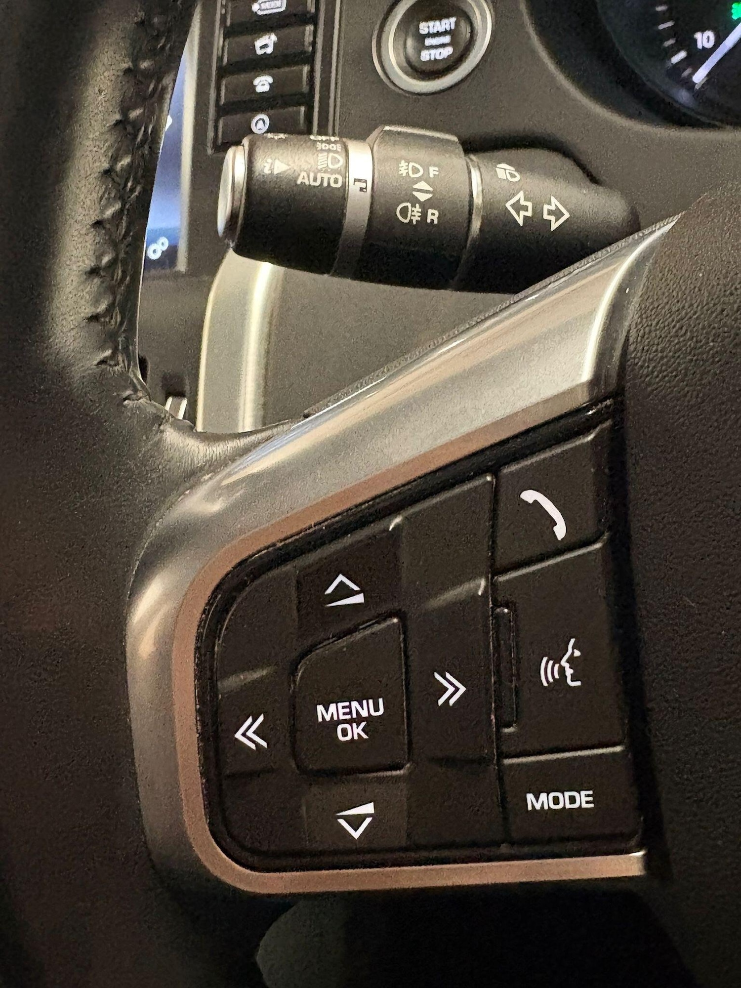 Used Land Rover Discovery Sport 2016 for sale - 76623238: Photo 17