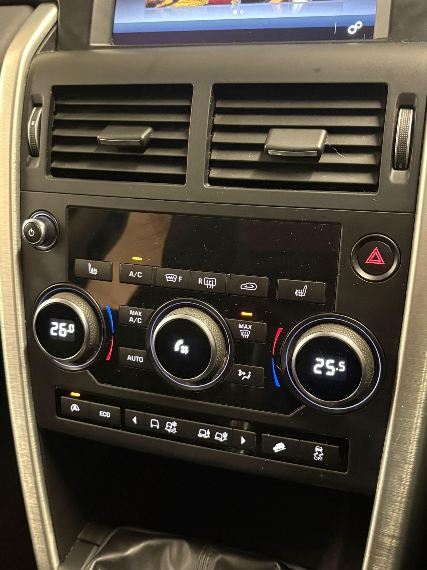 Used Land Rover Discovery Sport 2016 for sale - 76623238: Photo 25