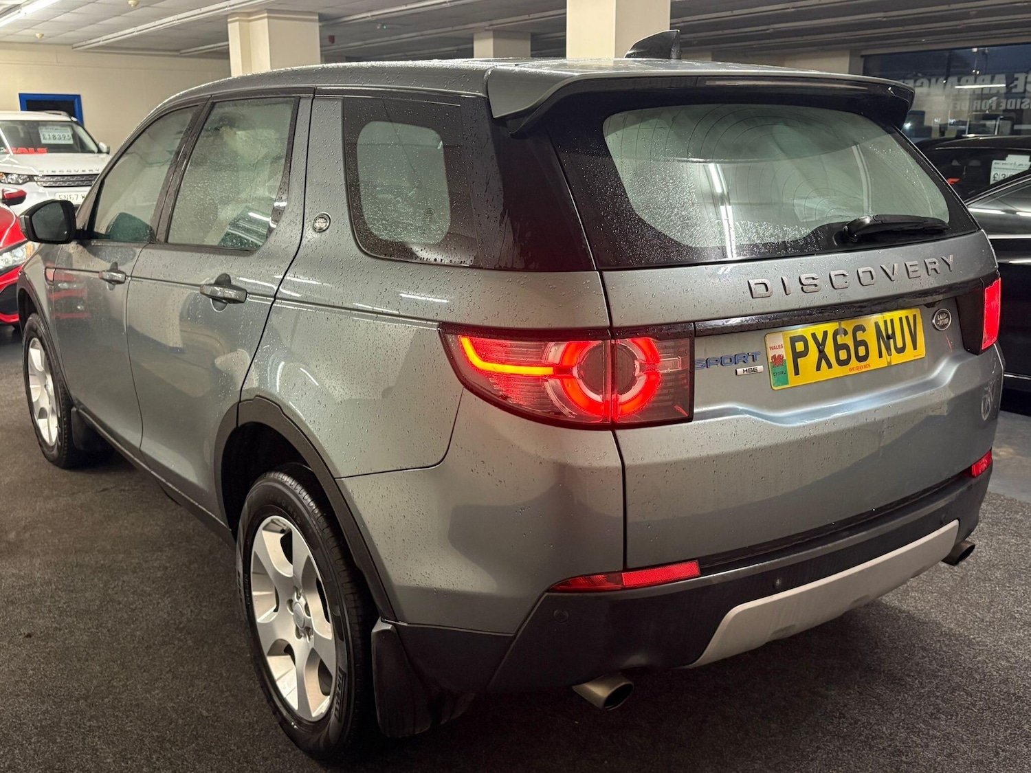 Used Land Rover Discovery Sport 2016 for sale - 76623238: Photo 3