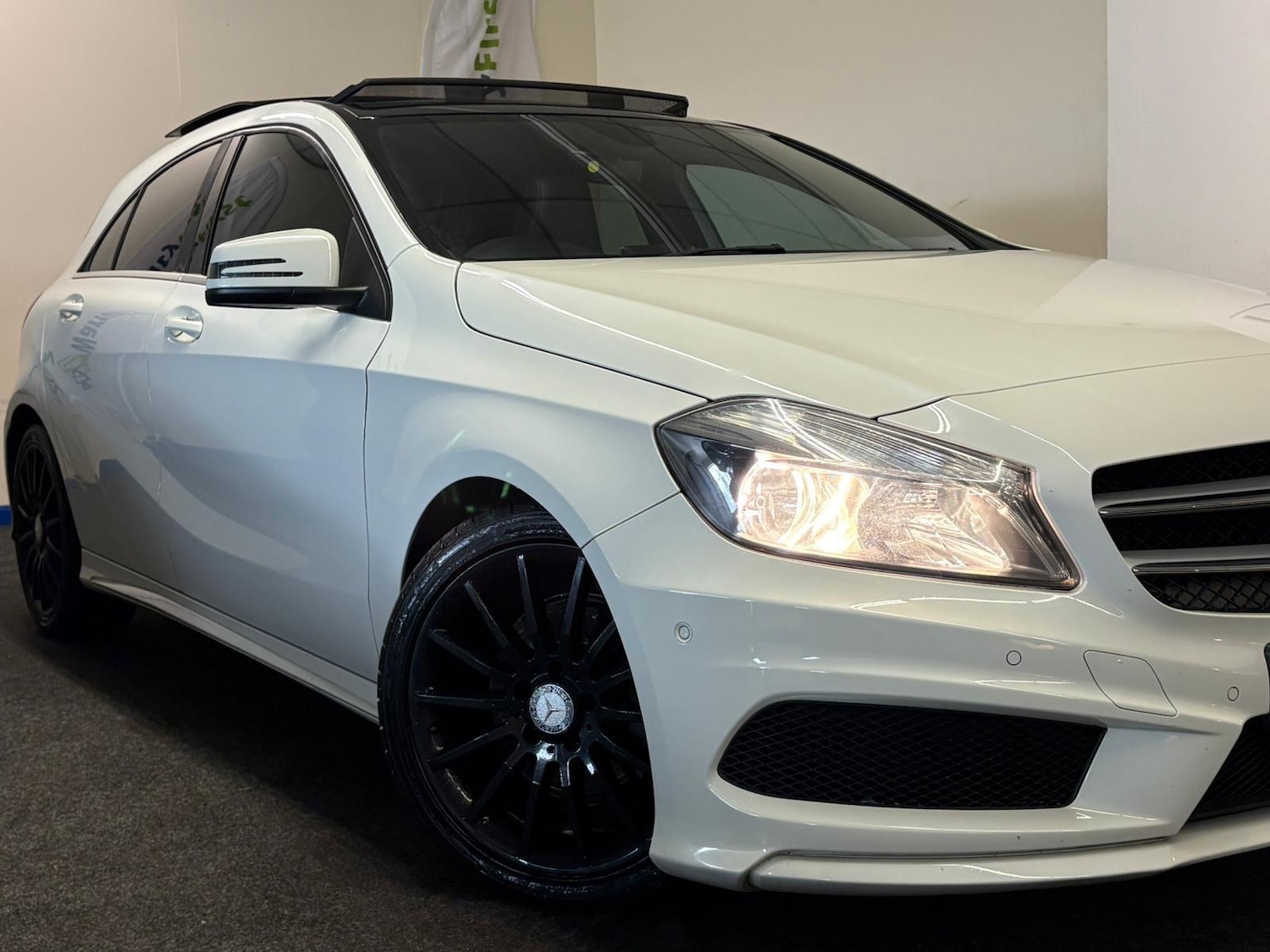 Used Mercedes-Benz A-Class 2013 for sale - 76623229: Photo 5