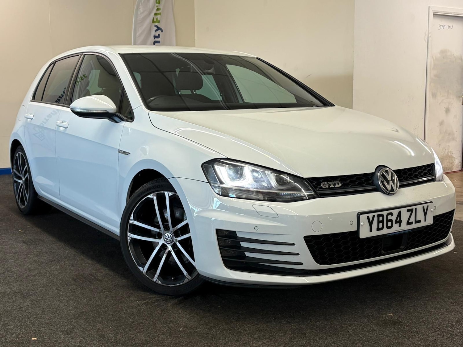 Used Volkswagen Golf 2015 for sale - 76399294: Photo 1