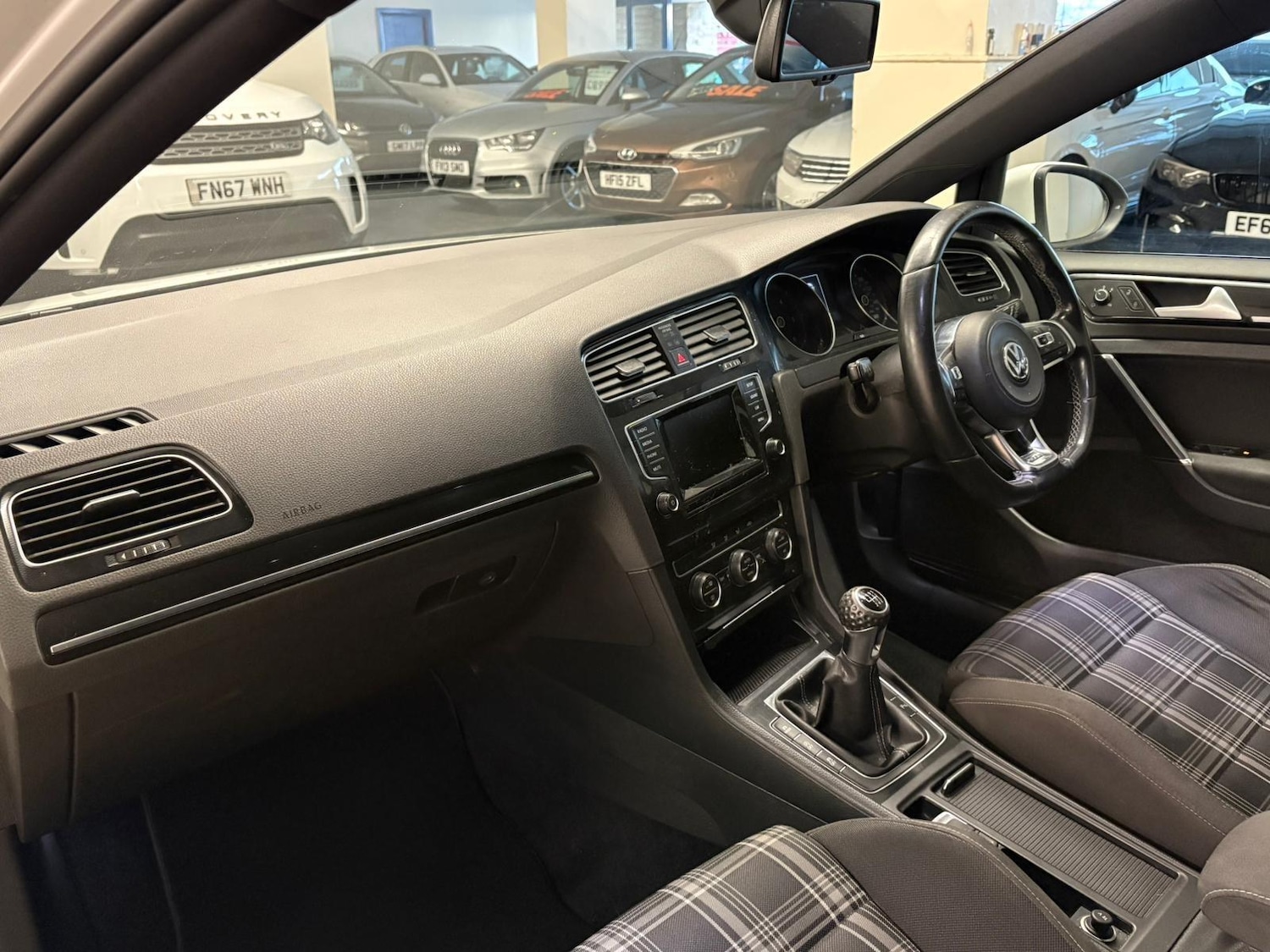 Used Volkswagen Golf 2015 for sale - 76399294: Photo 13