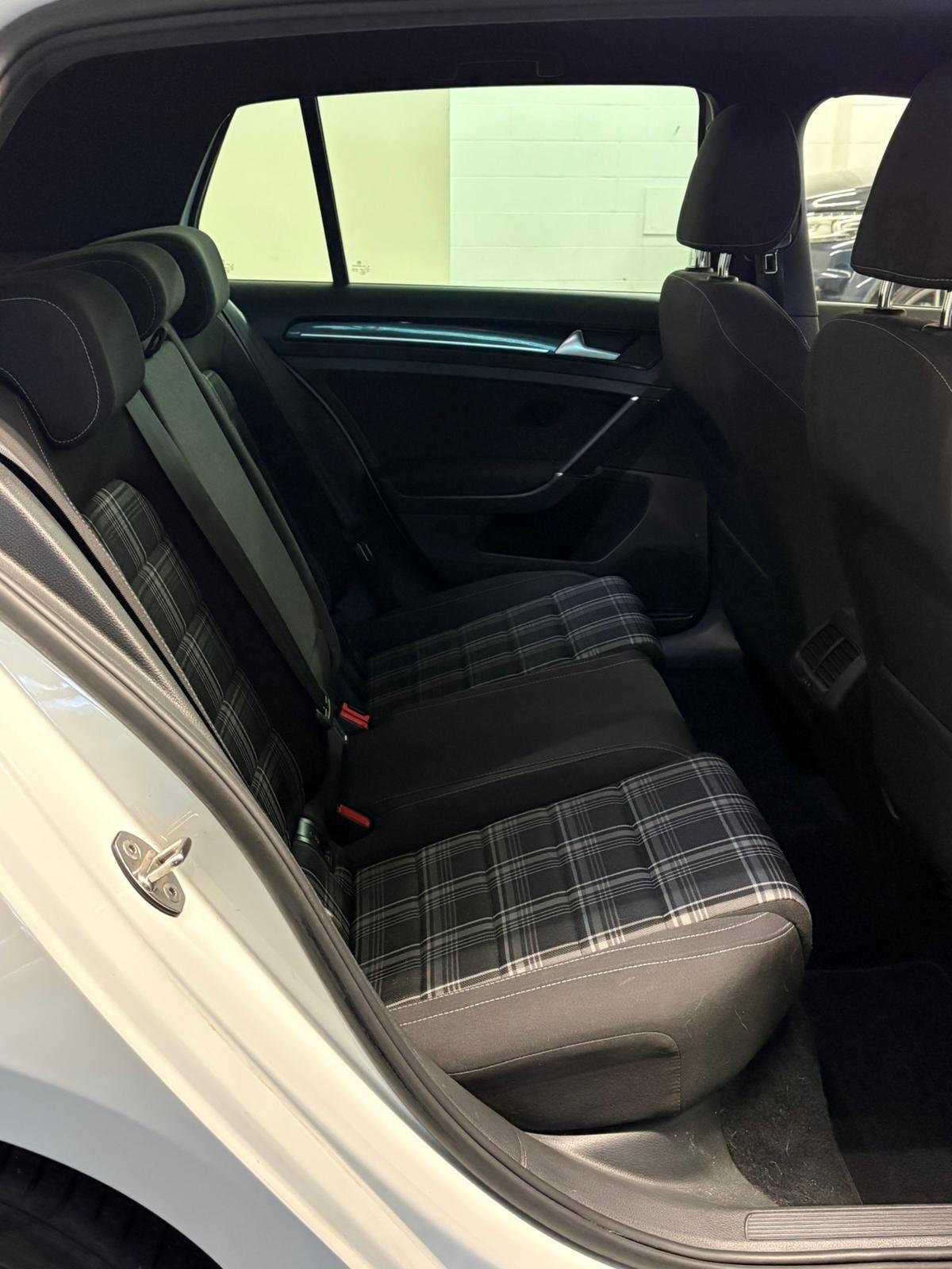 Used Volkswagen Golf 2015 for sale - 76399294: Photo 14