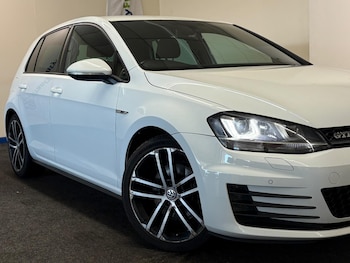 Used Volkswagen Golf 2015 for sale - 76399294: Photo