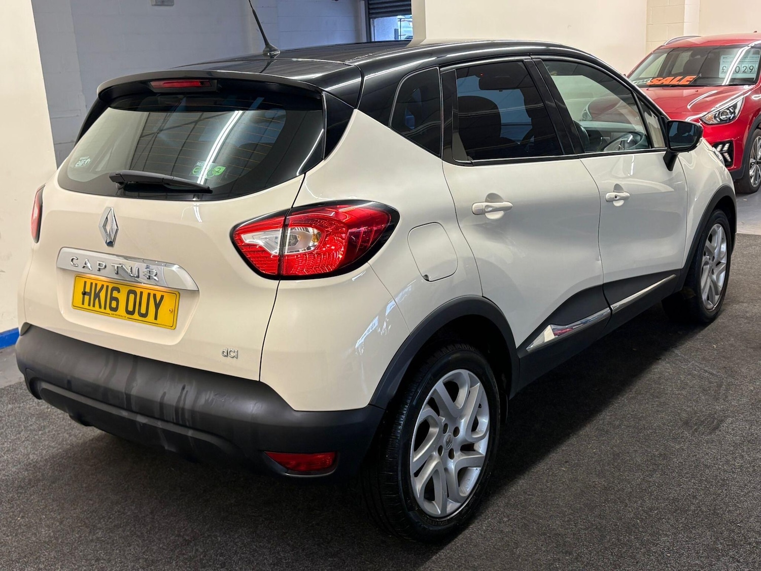 Used Renault Captur 2016 for sale - 77060242: Photo 4