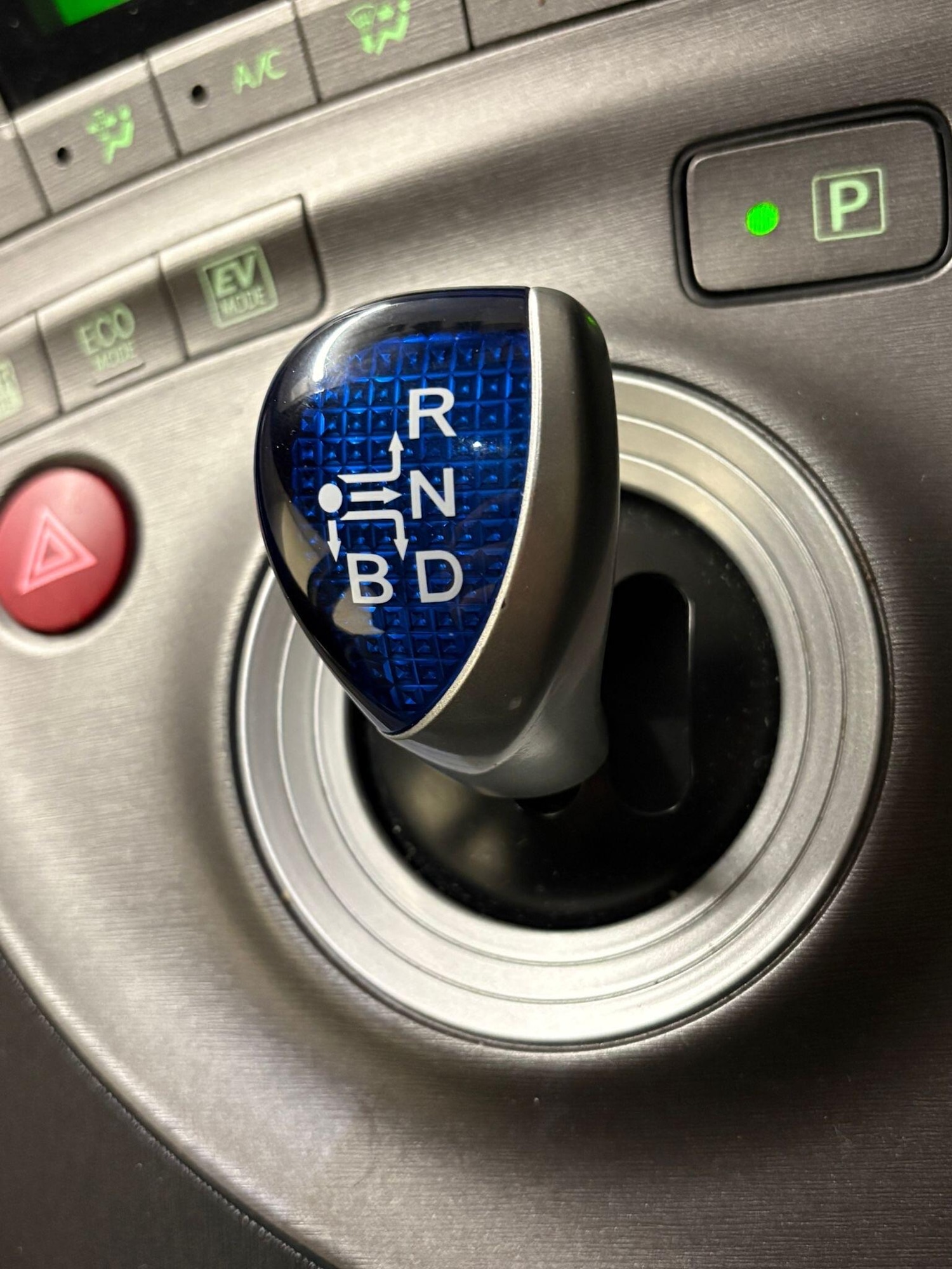 Used Toyota Prius 2015 for sale - 77144066: Photo 8