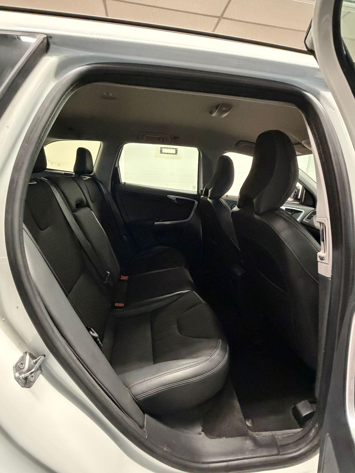 Used Volvo XC60 2016 for sale - 76623209: Photo 13