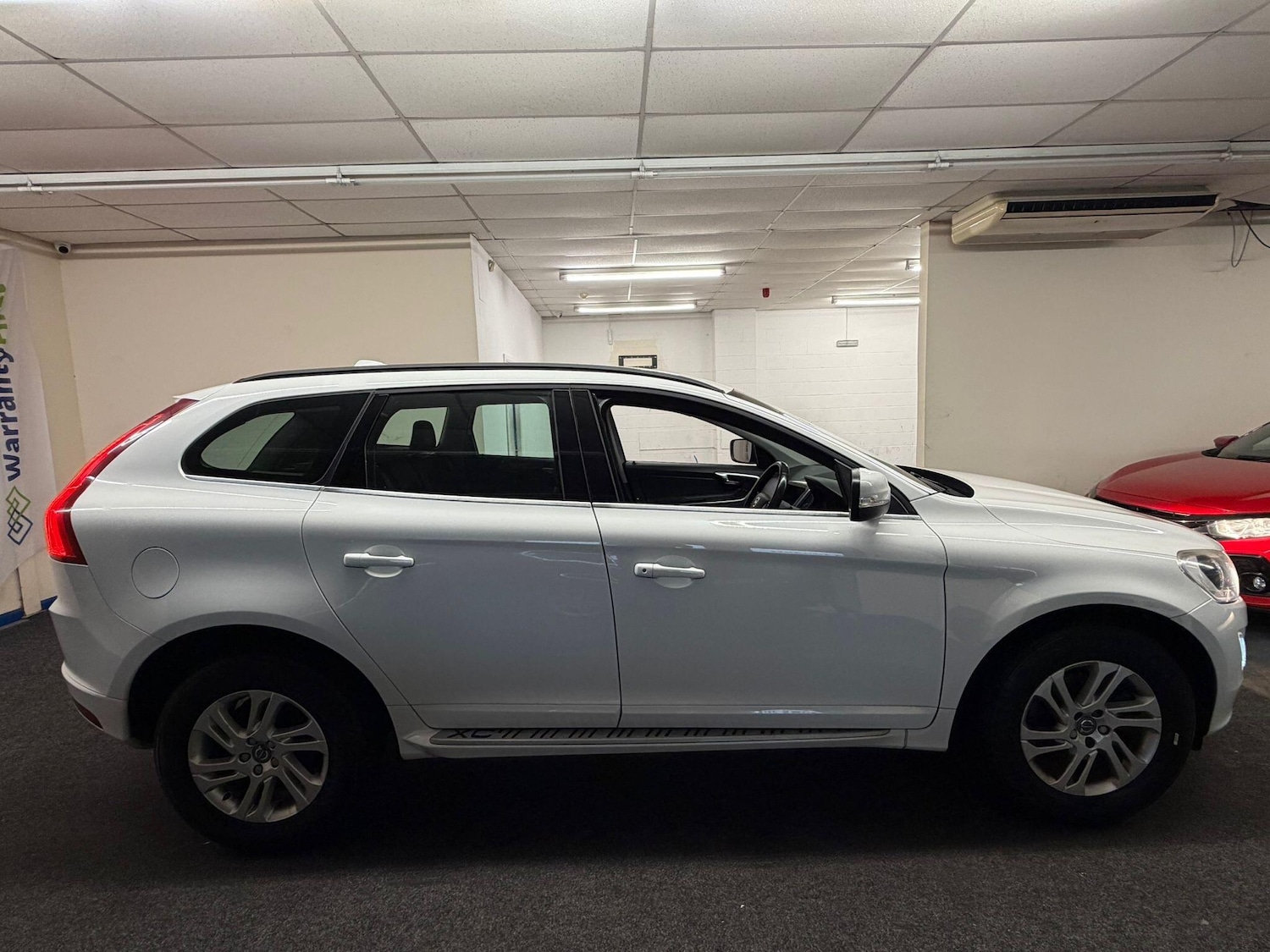 Used Volvo XC60 2016 for sale - 76623209: Photo 9