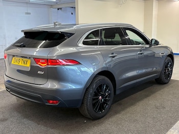 Used Jaguar F-Pace 2019 for sale - 78170728: Photo