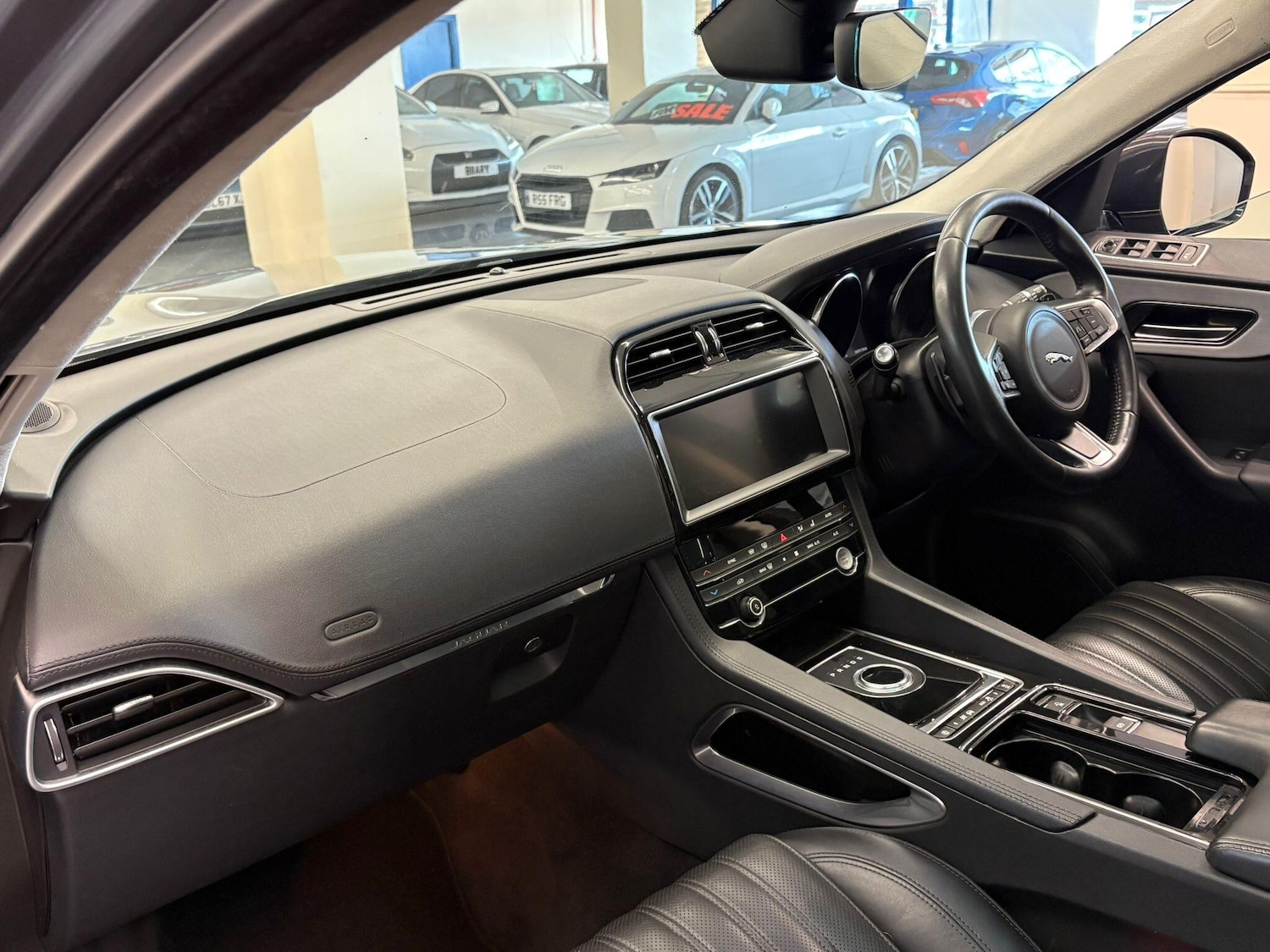 Used Jaguar F-Pace 2019 for sale - 78170728: Photo 7