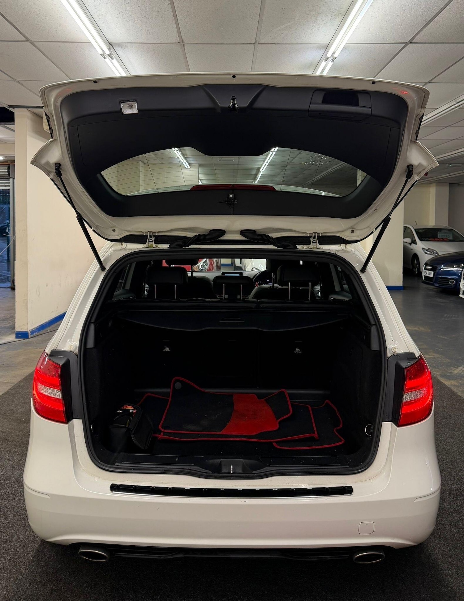 Used Mercedes-Benz B Class 2014 for sale - 77144686: Photo 22