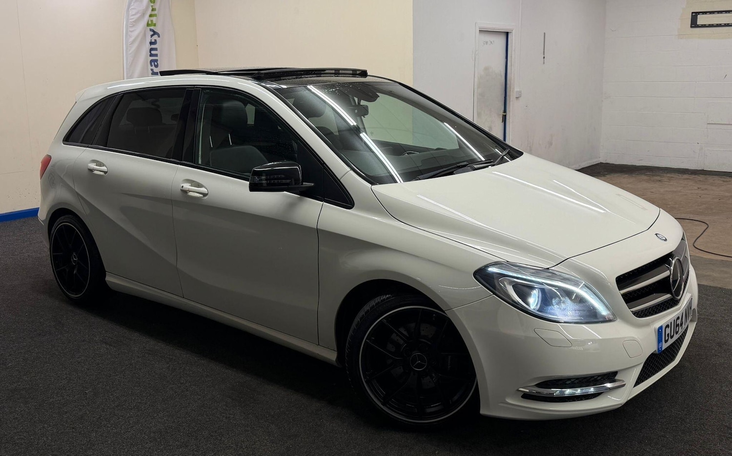 Used Mercedes-Benz B Class 2014 for sale - 77144686: Photo 4