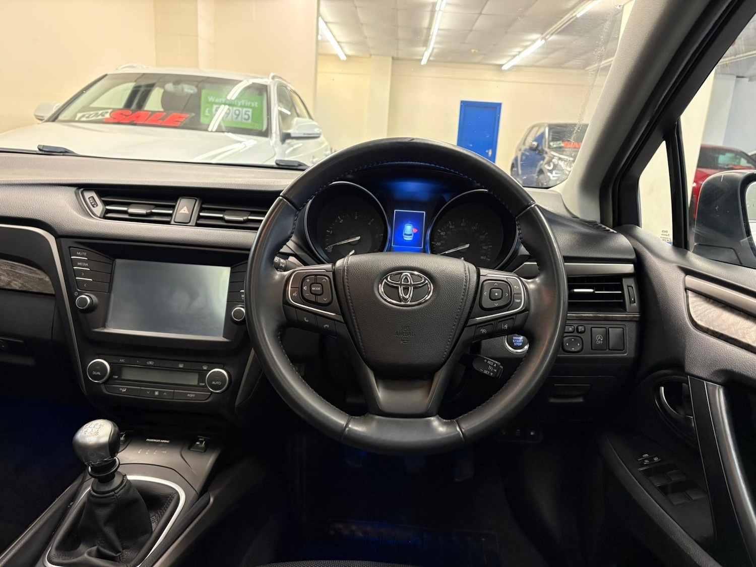 Used Toyota Avensis 2015 for sale - 77469111: Photo 22