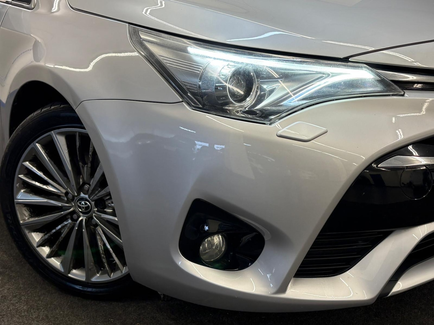 Used Toyota Avensis 2015 for sale - 77469111: Photo 25