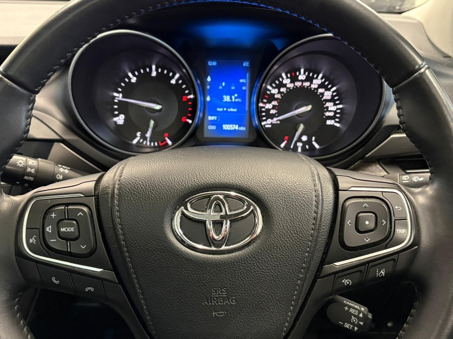 Used Toyota Avensis 2015 for sale - 77469111: Photo 28