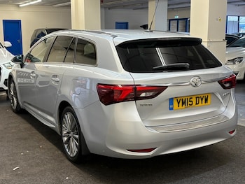 Used Toyota Avensis 2015 for sale - 77469111: Photo