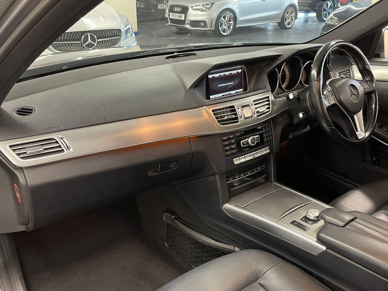 Used Mercedes-Benz E-Class 2014 for sale - 76151200: Photo 7