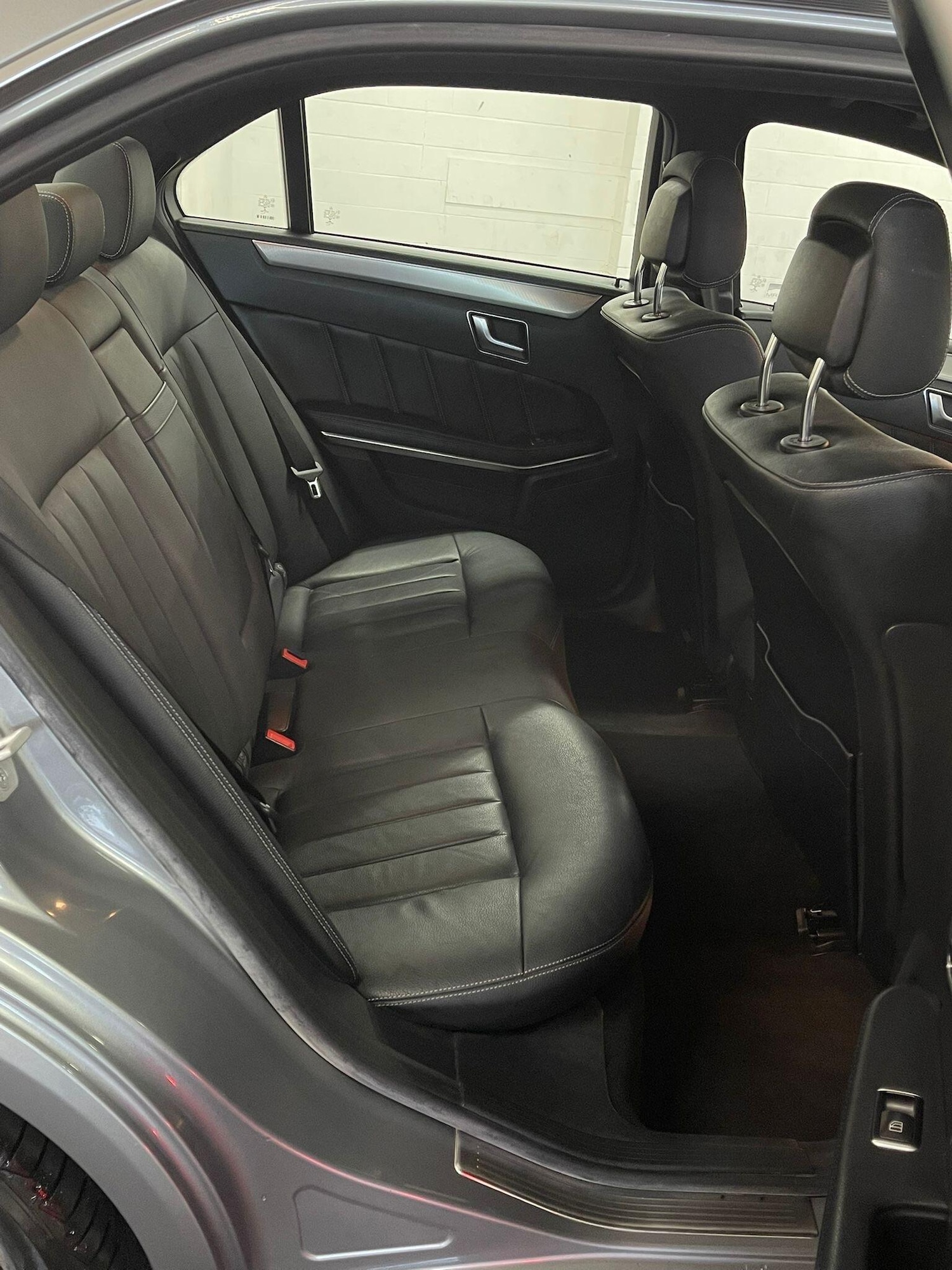 Used Mercedes-Benz E-Class 2014 for sale - 76151200: Photo 9
