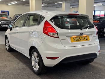 Used Ford Fiesta 2015 for sale - 75340105: Photo
