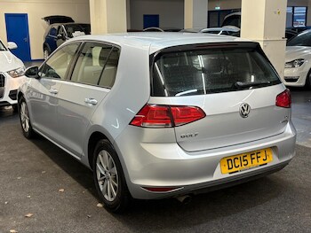 Used Volkswagen Golf 2015 for sale - 77586416: Photo
