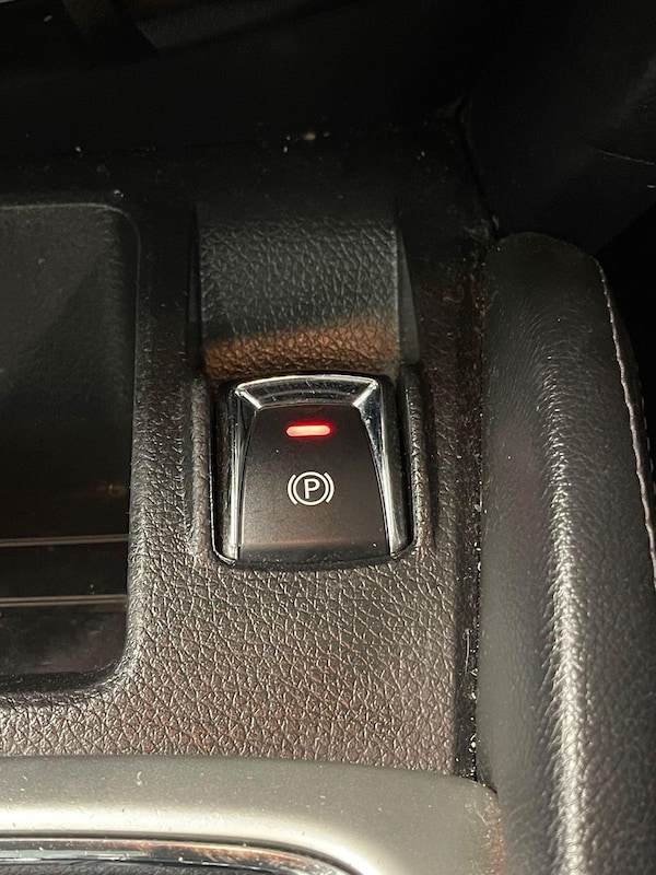 Used Nissan Qashqai 2015 for sale - 76227371: Photo 16