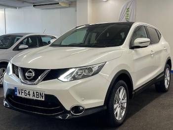 Used Nissan Qashqai 2015 for sale - 76227371: Photo 2