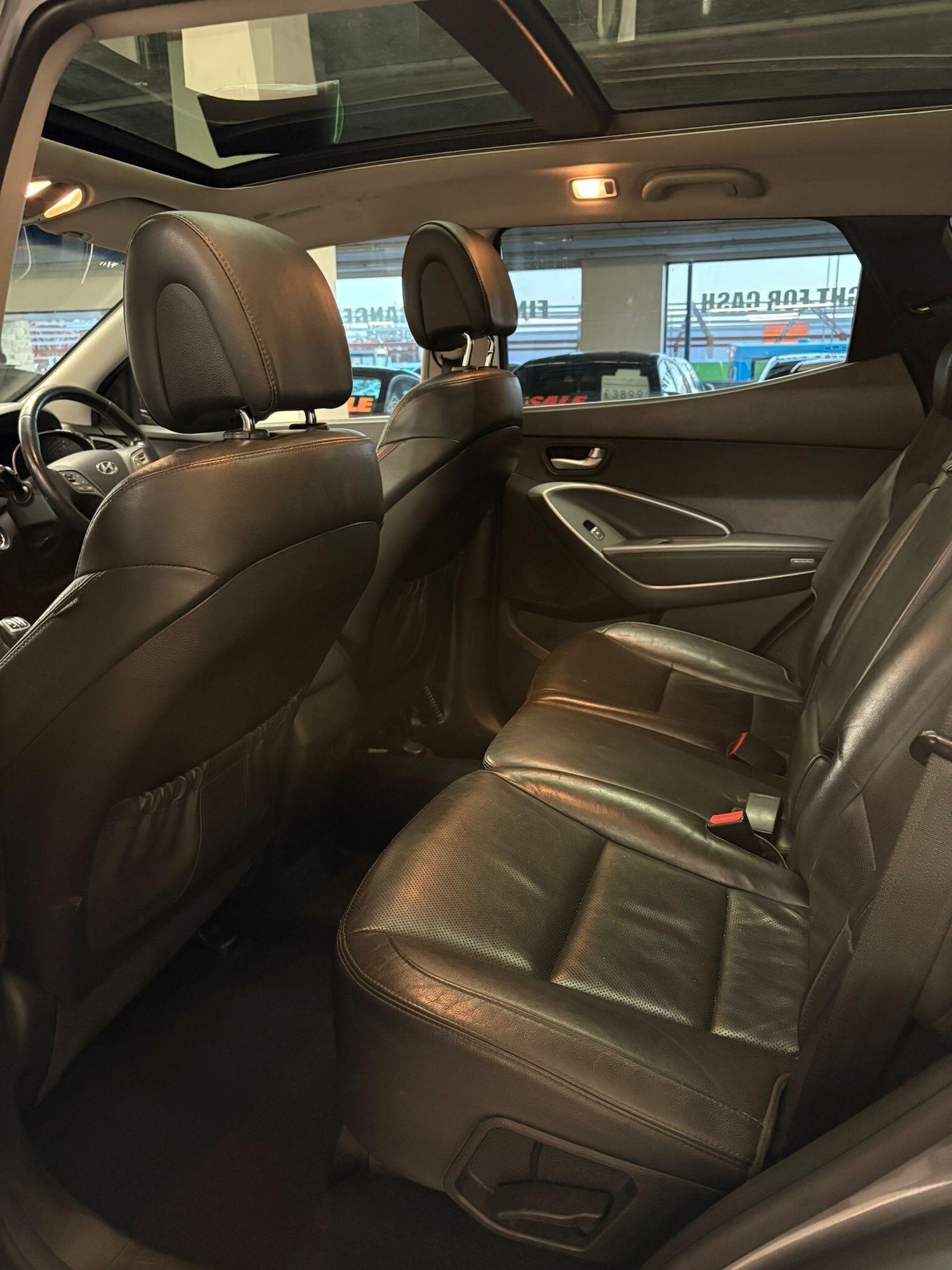 Used Hyundai Santa Fe 2015 for sale - 76623221: Photo 14