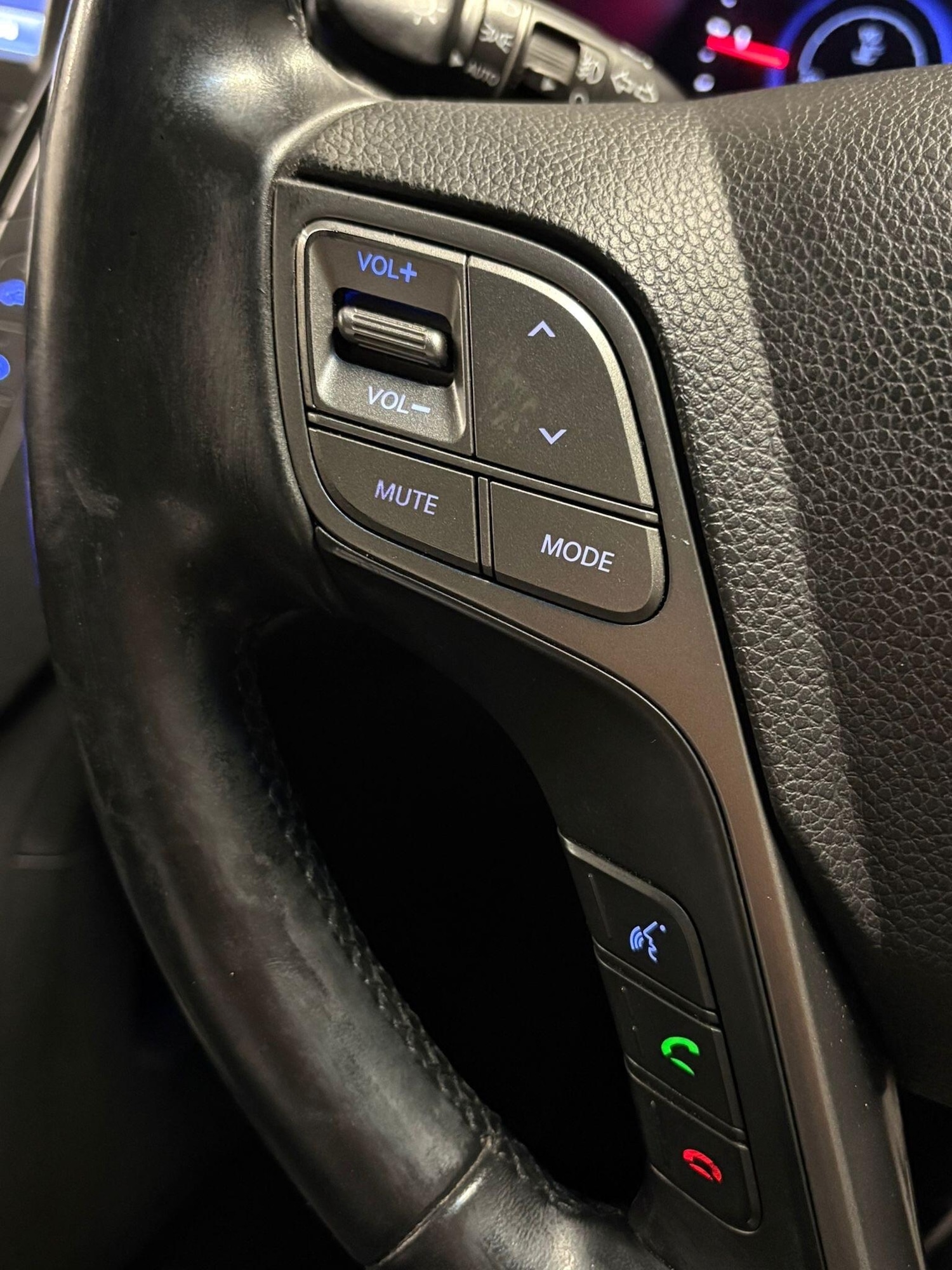 Used Hyundai Santa Fe 2015 for sale - 76623221: Photo 18